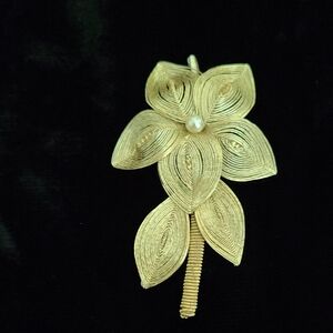 Filigree Goldtone Flower Brooch